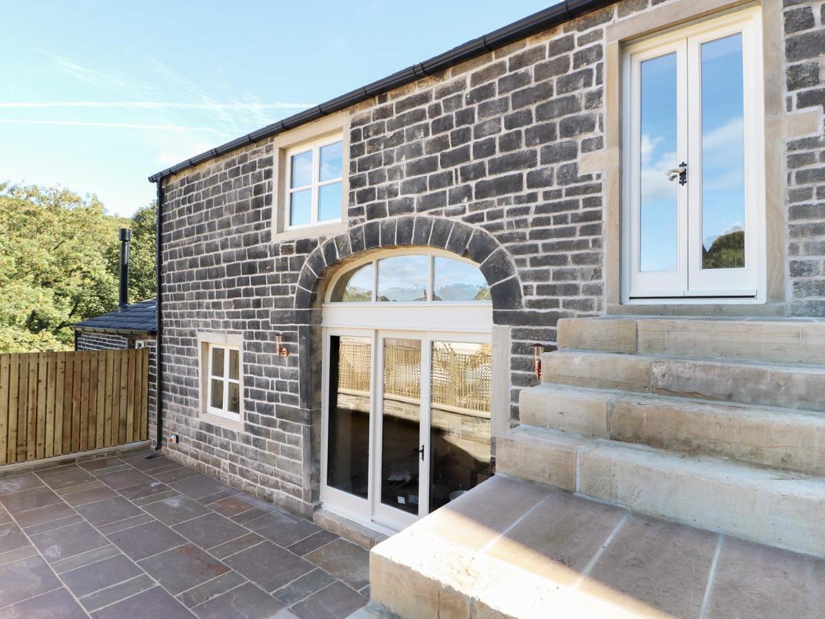 Morgan'S Barn Villa Huddersfield Exterior foto