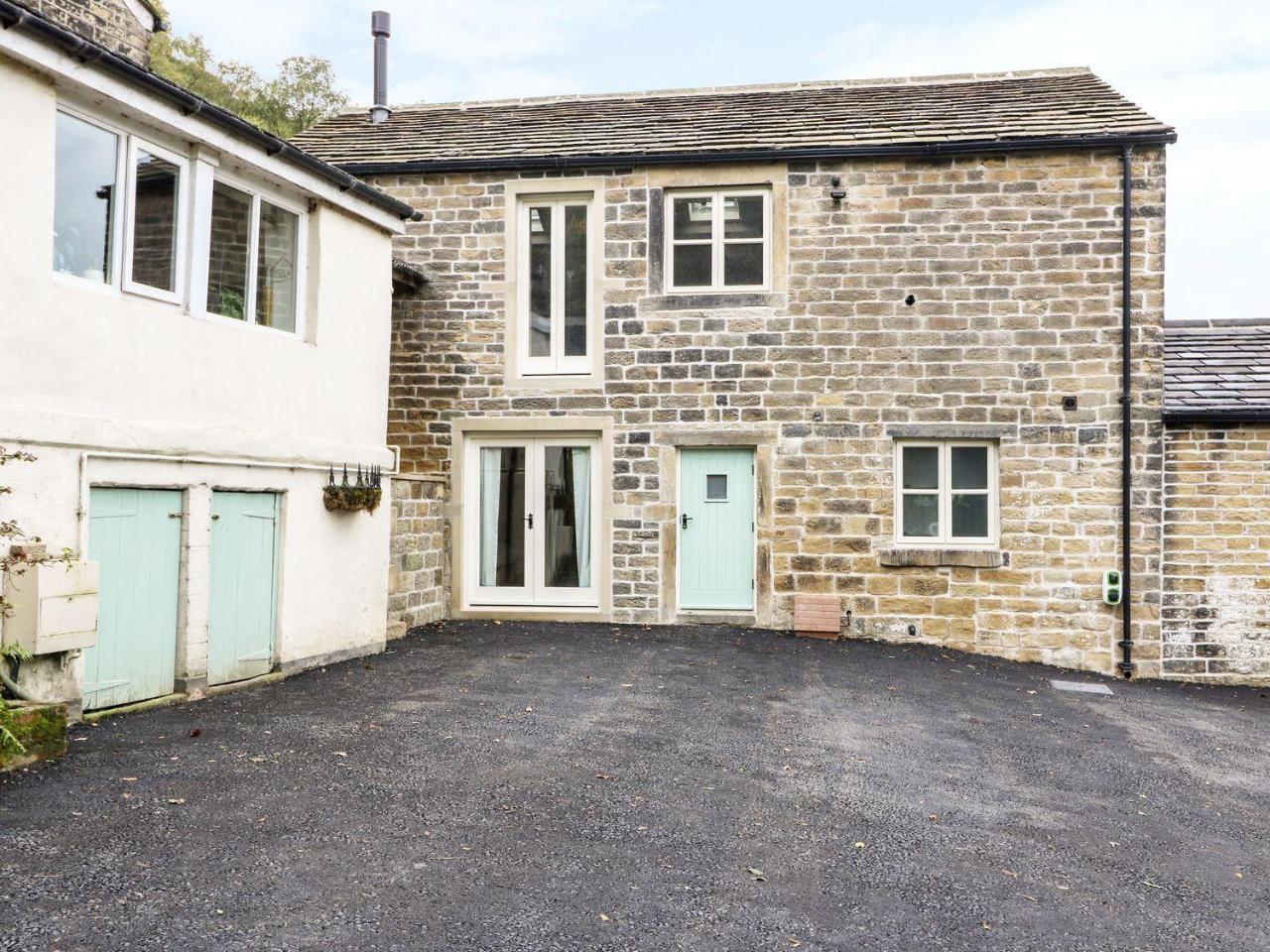 Morgan'S Barn Villa Huddersfield Exterior foto